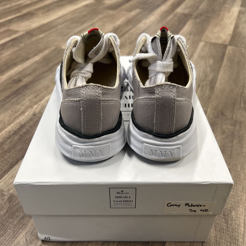 MMY Maison Mihara Grey