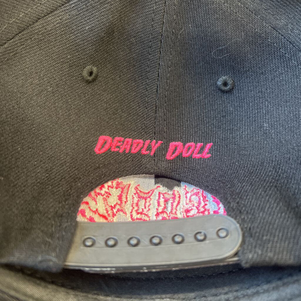 Deadly doll hat black pink