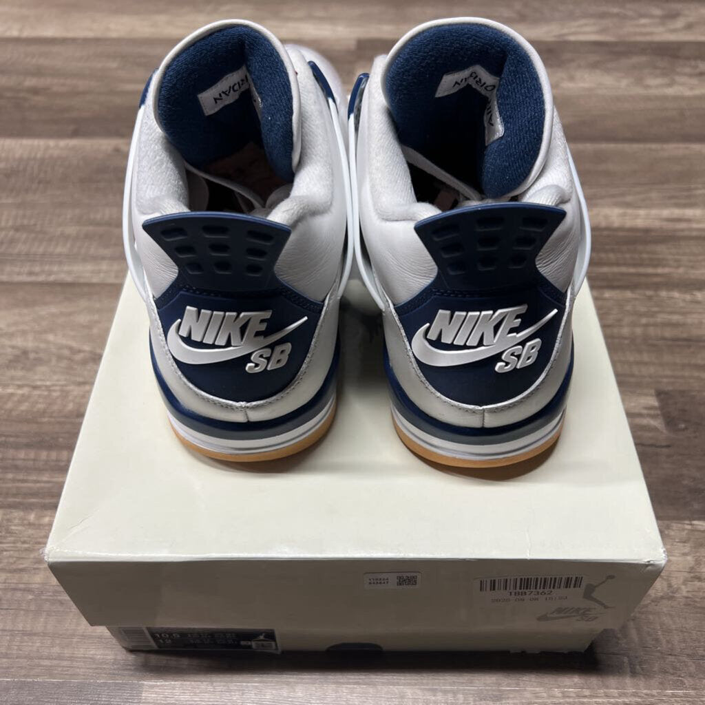 Jordan 4 SB Navy