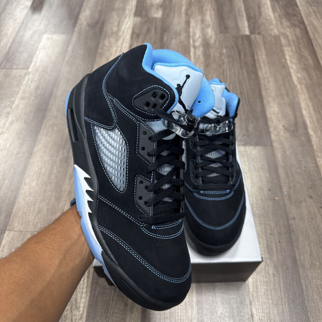 Jordan 5 Black UNC