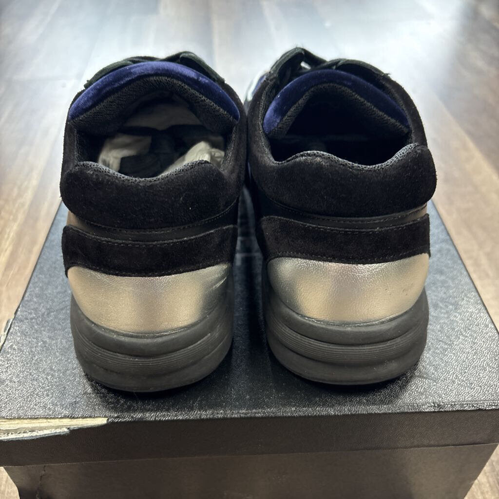 Chanel trainer black blue velvet