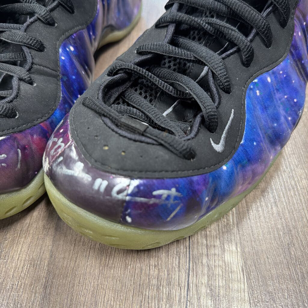 Nike Foamposite Galaxy (Autographed)