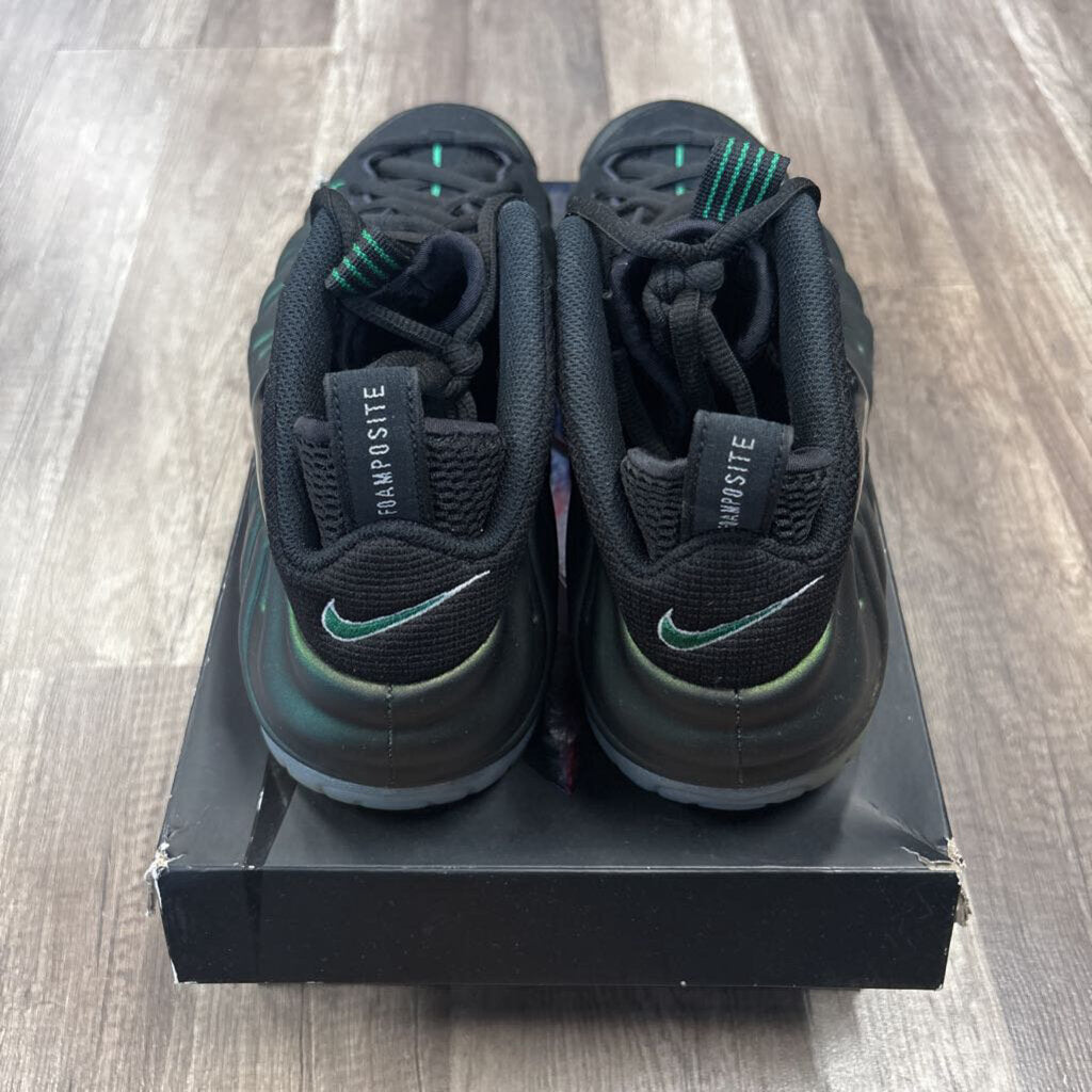 Nike foamposite pine green