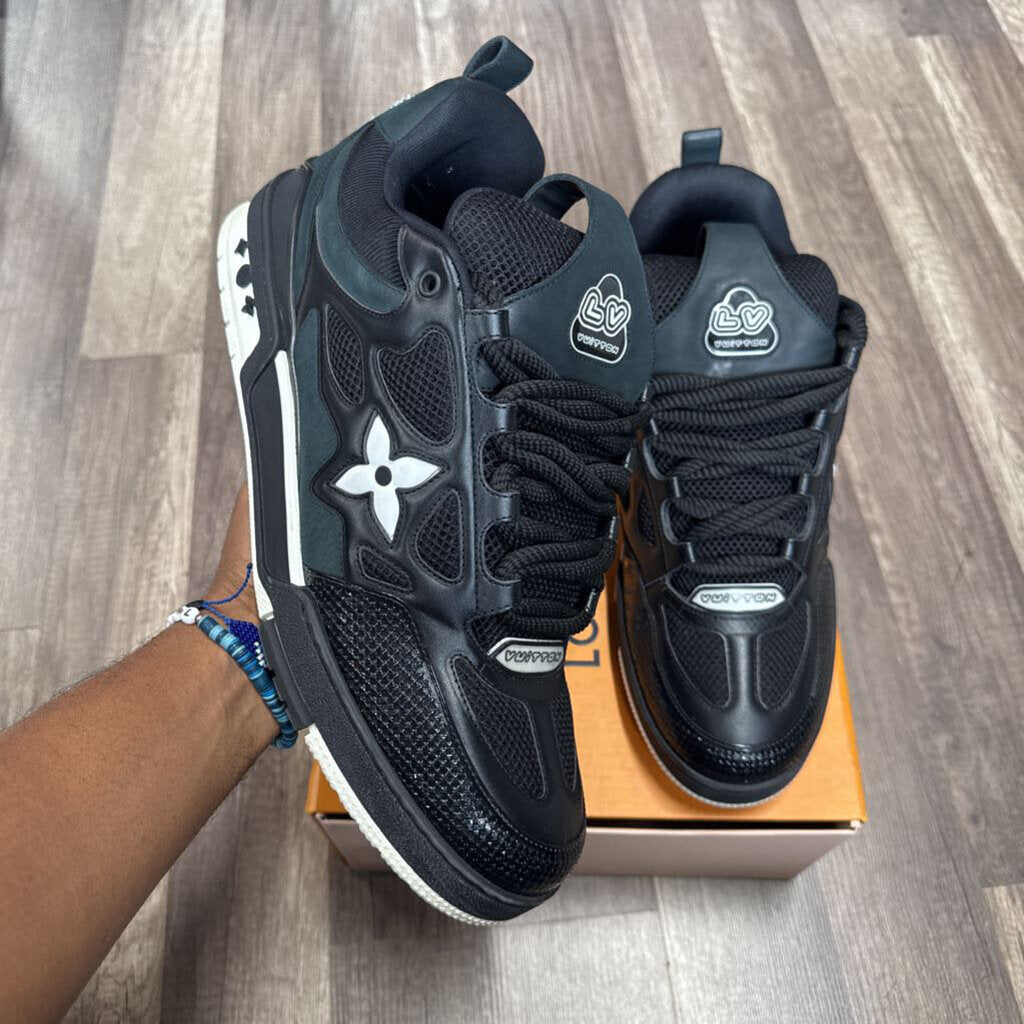 Louis Vuitton skate black white