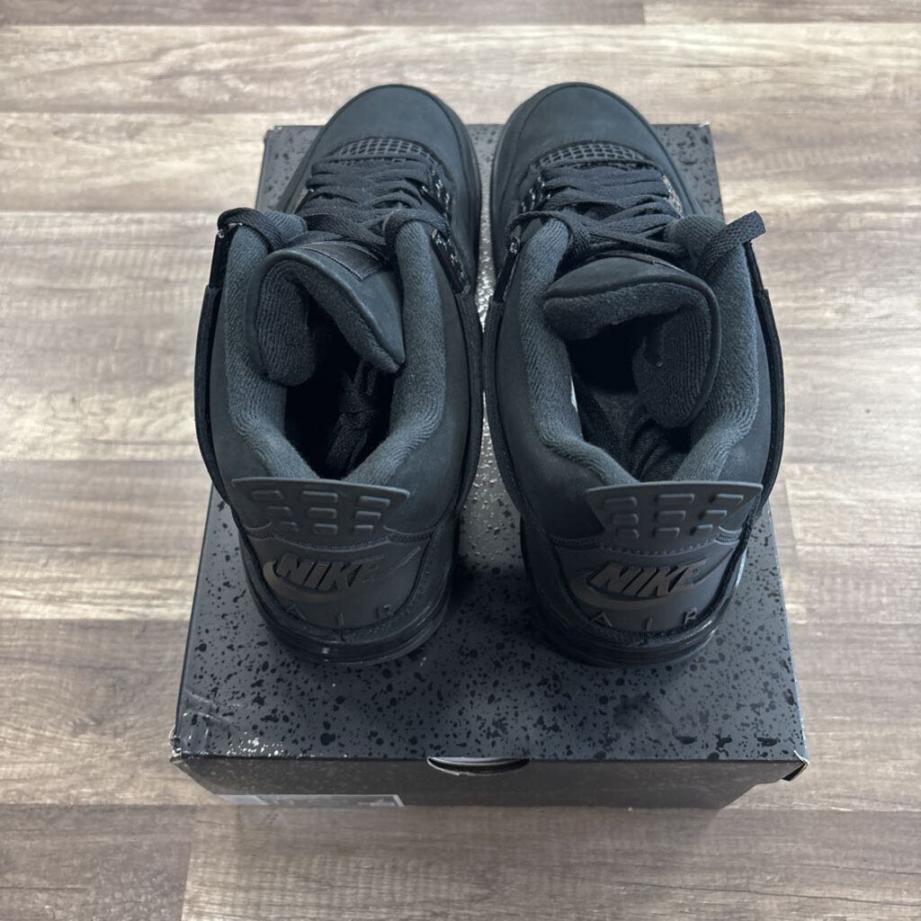 Jordan 4 black cat