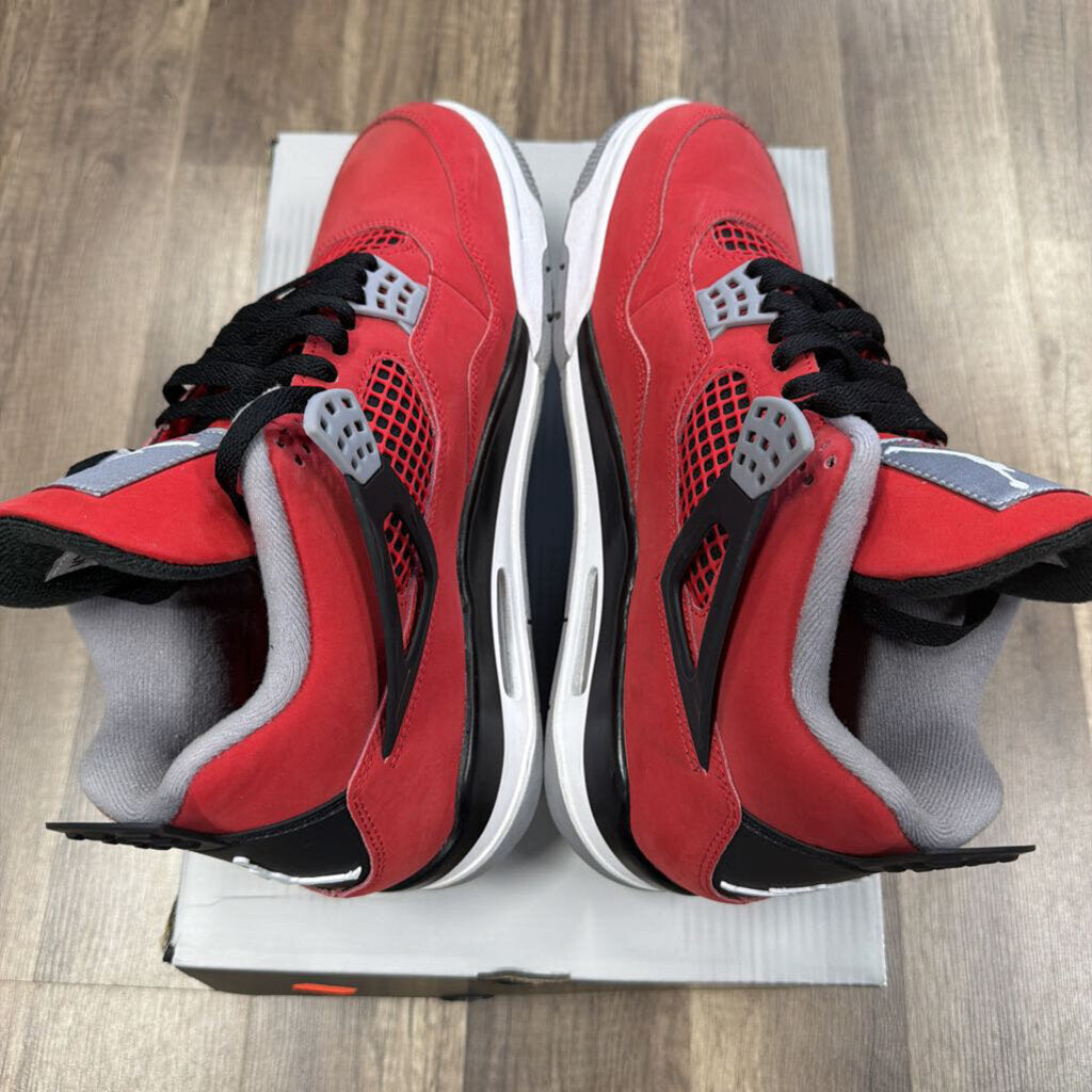 Jordan 4 Toro