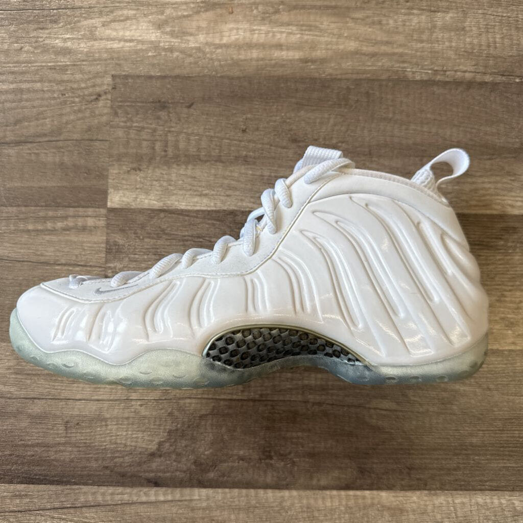 Nike Foamposite white