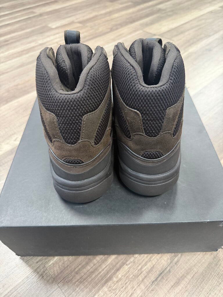 Yeezy Boot Oil