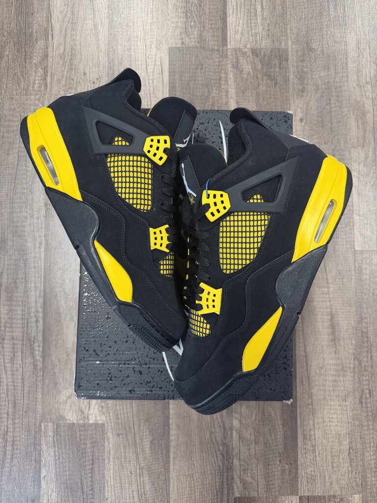 Jordan 4 Thunder
