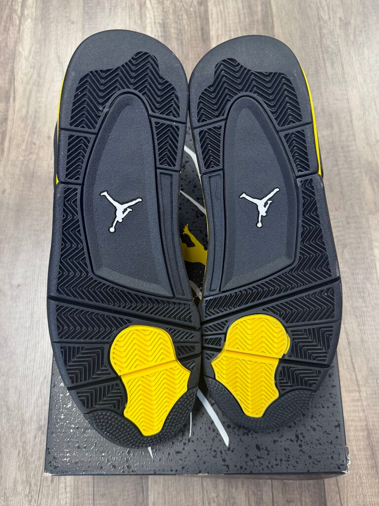 Jordan 4 Thunder