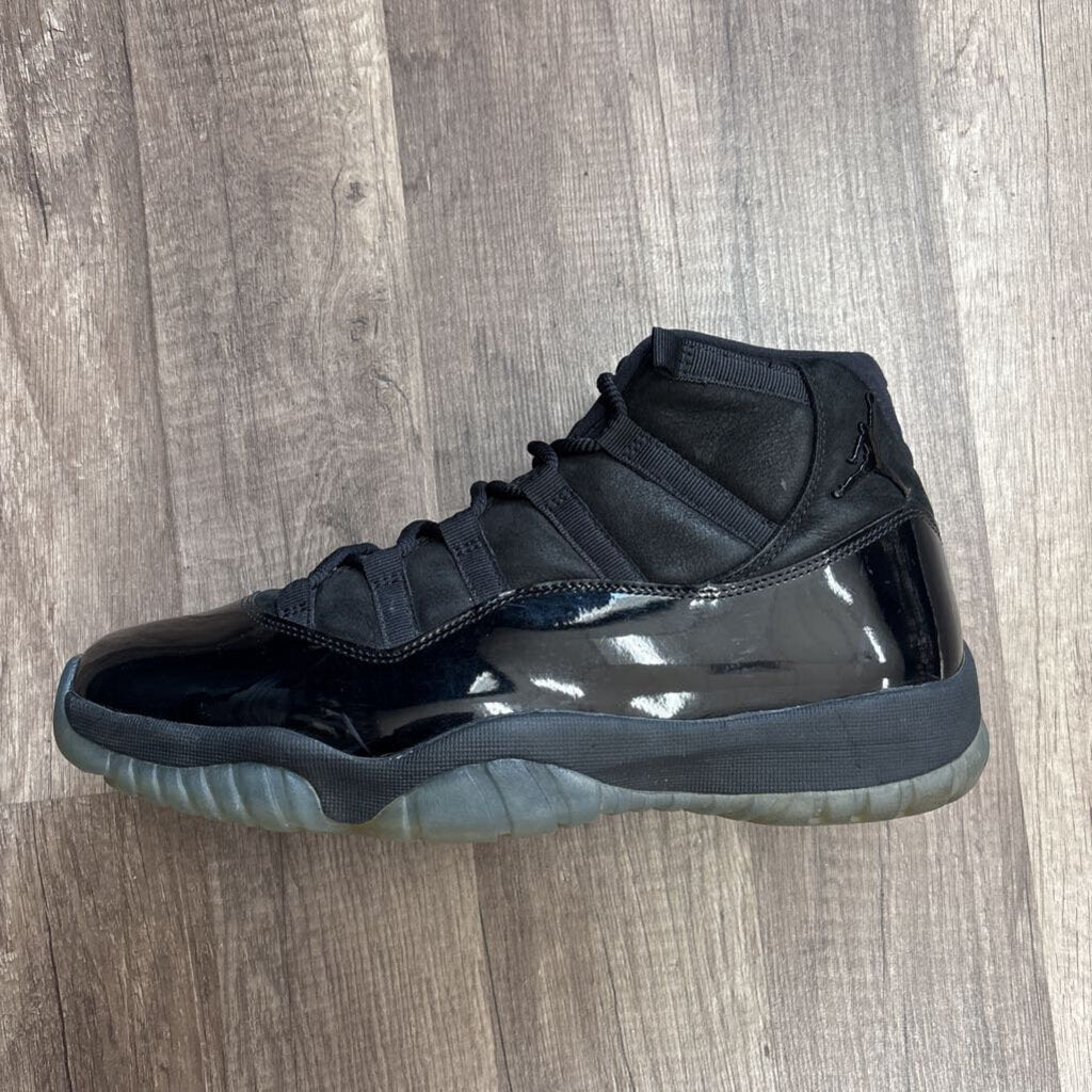 Jordan 11 black cap and gown