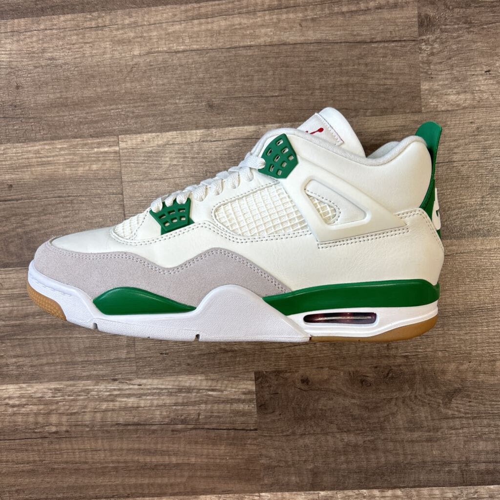 Jordan 4 SB Pine Green