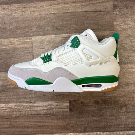 Jordan 4 SB Pine Green