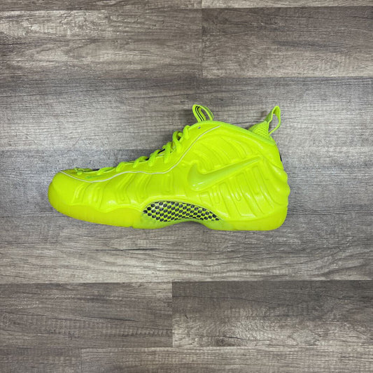 Nike foamposite volt