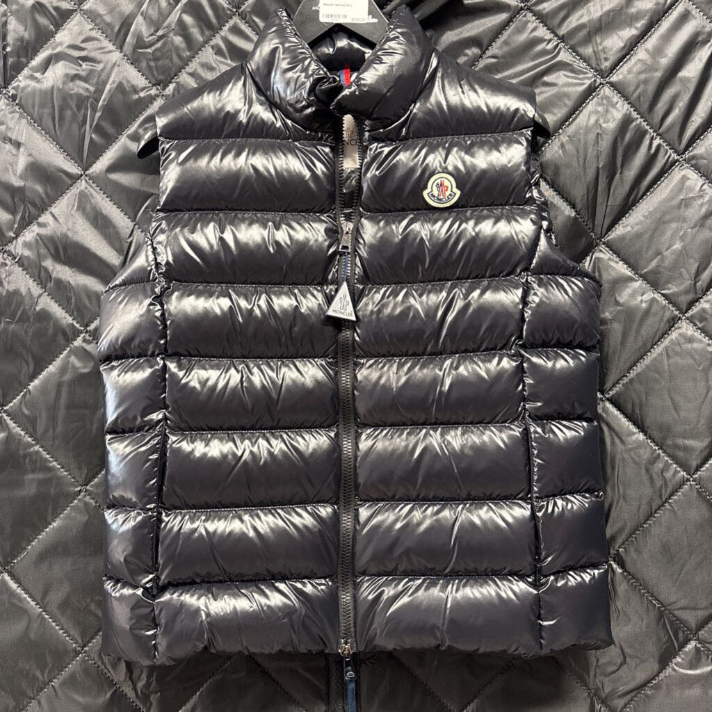 Moncler vest puffer