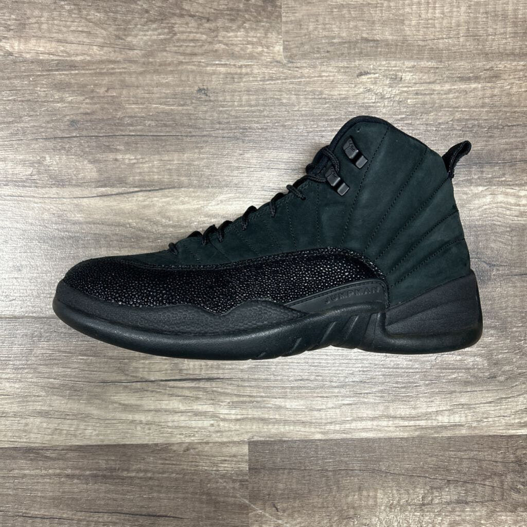 Jordan 12 black ovo