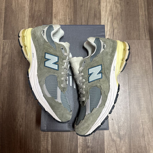 New Balance 2002R Protection Pack Olive