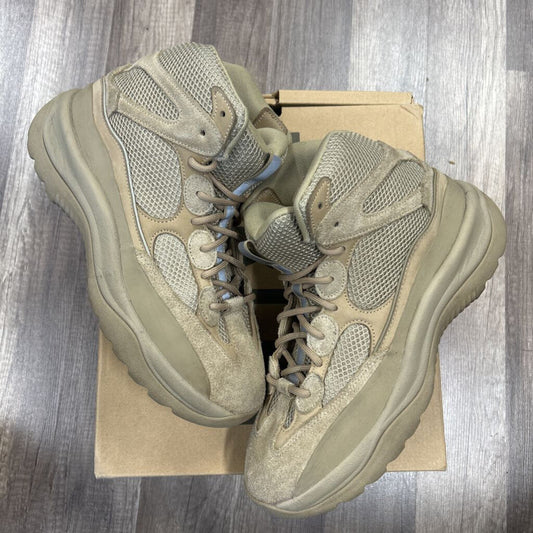Yeezy boot rock