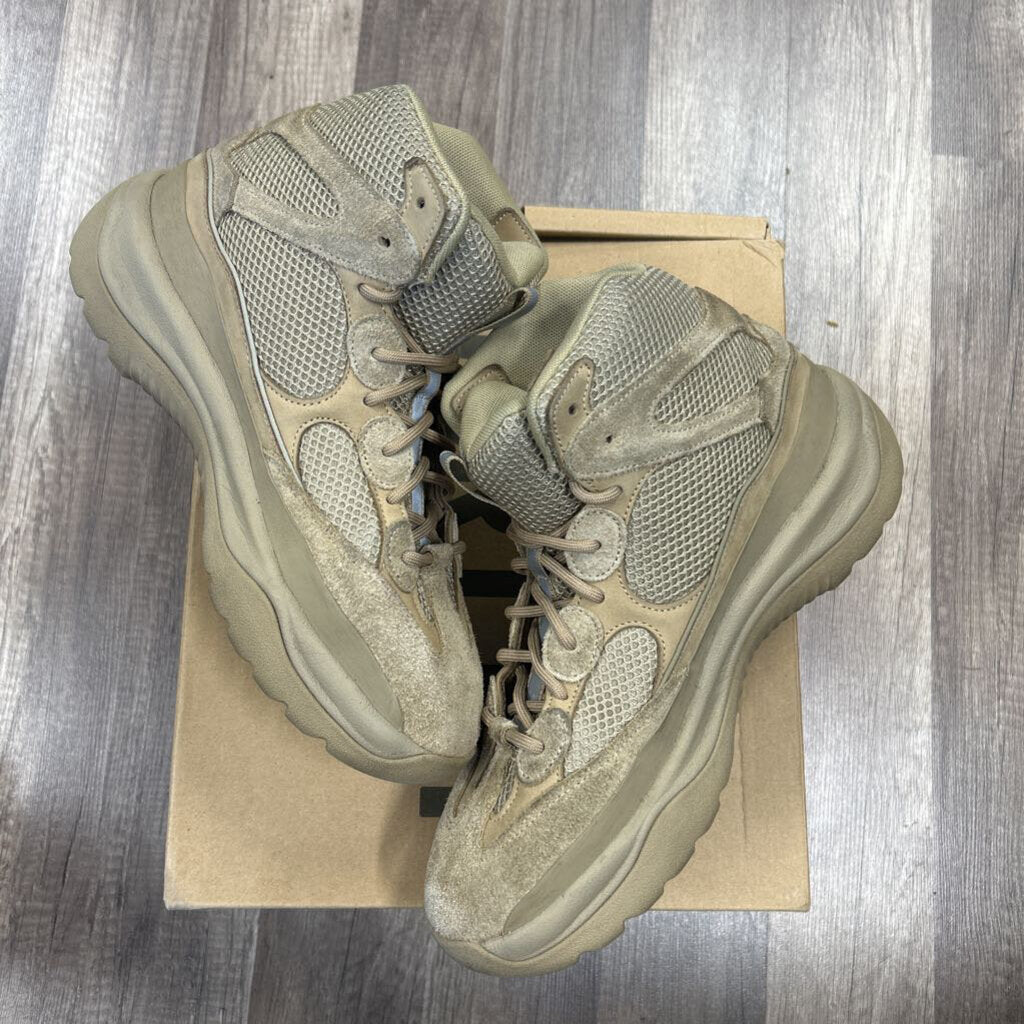Yeezy boot rock