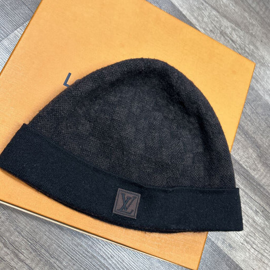 Louis Vuitton beanie black brown