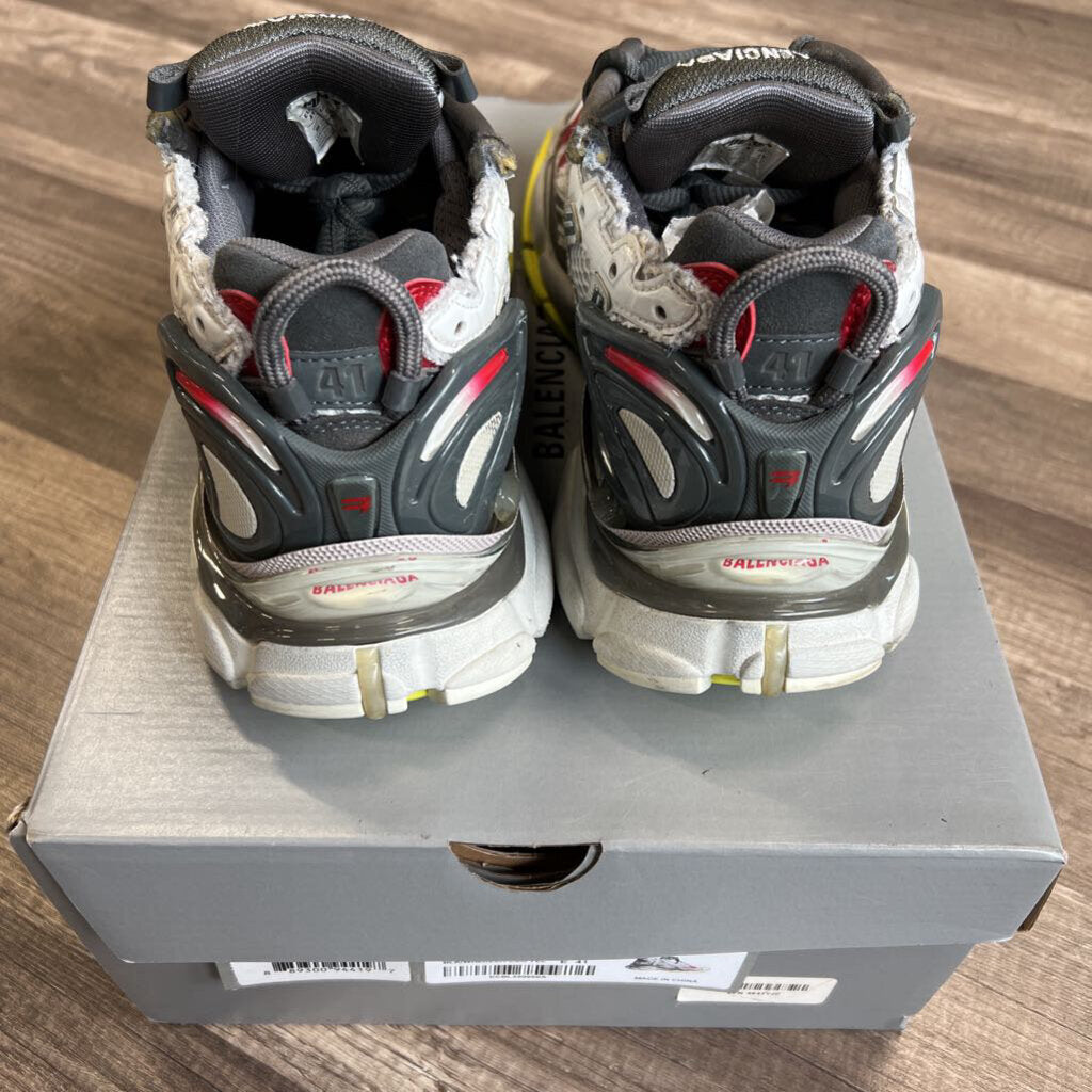 Balenciaga runner grey red green