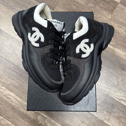 Chanel Trainer Black White Low