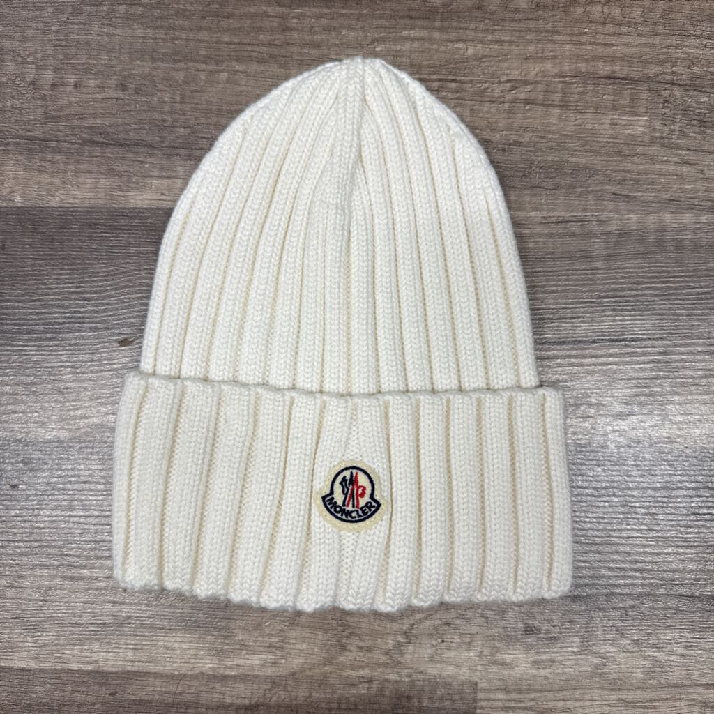 Moncler Beanie White (NEW)