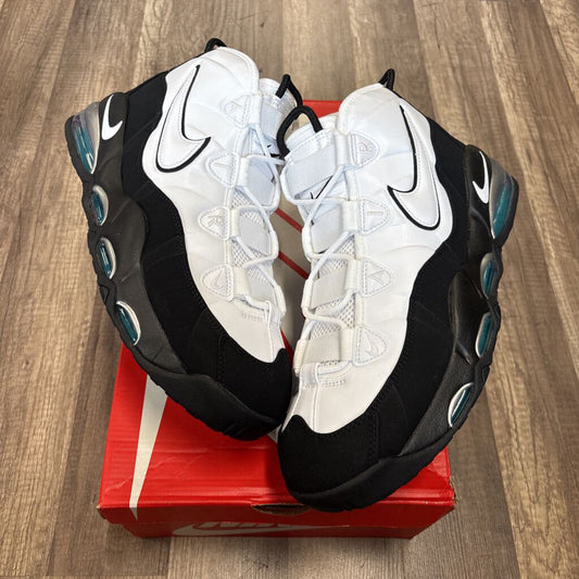 Nike uptempo white black