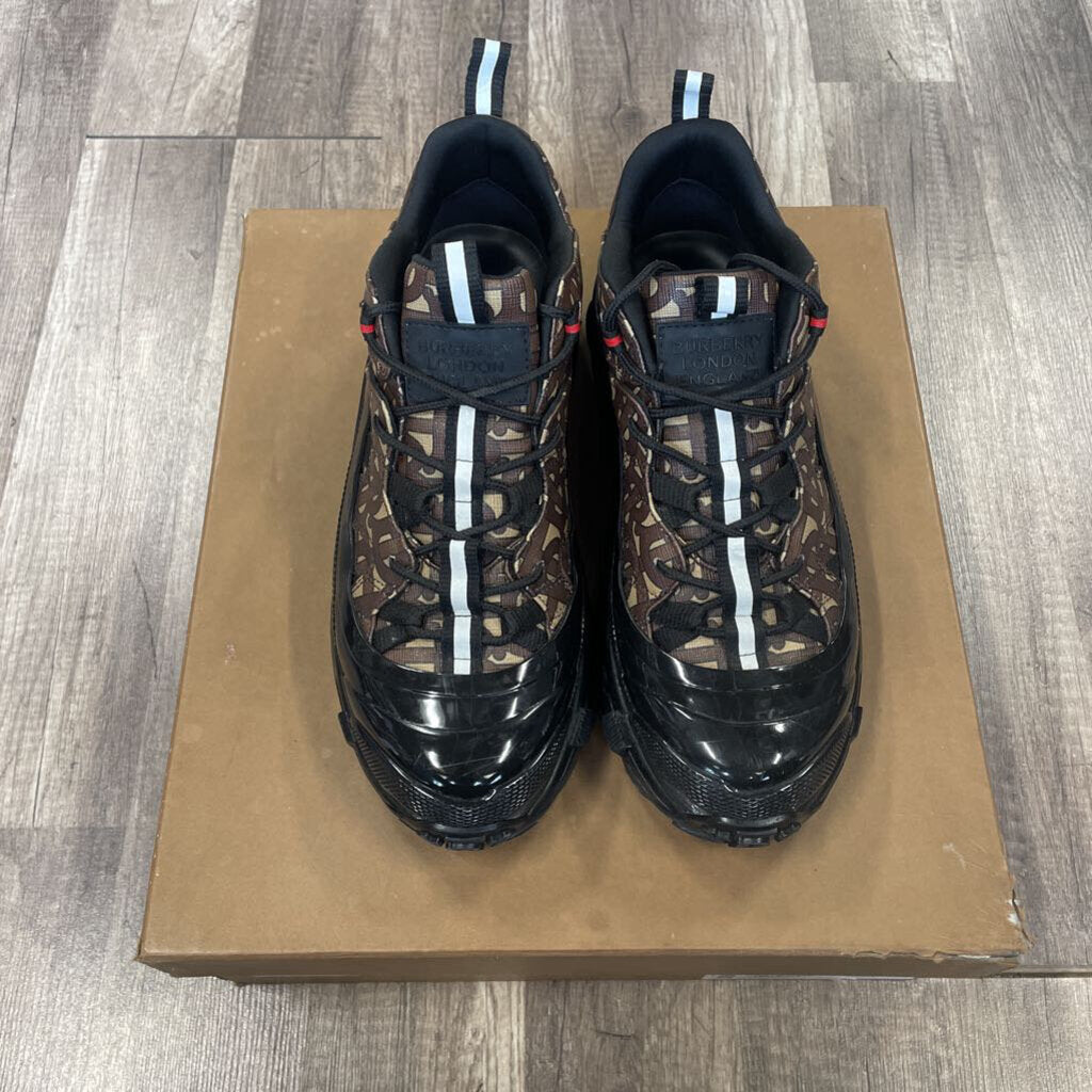 Burberry Boot Brown Monogram