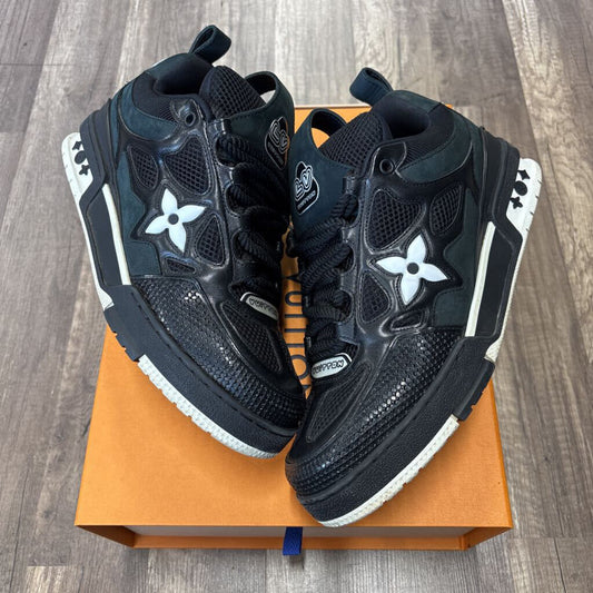 Louis Vuitton skate black white