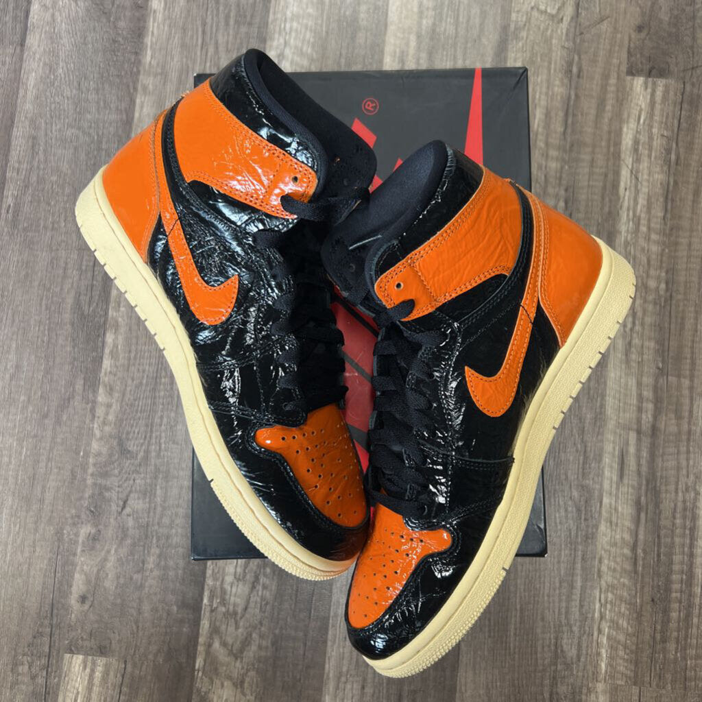Jordan 1 Shattered Back Board