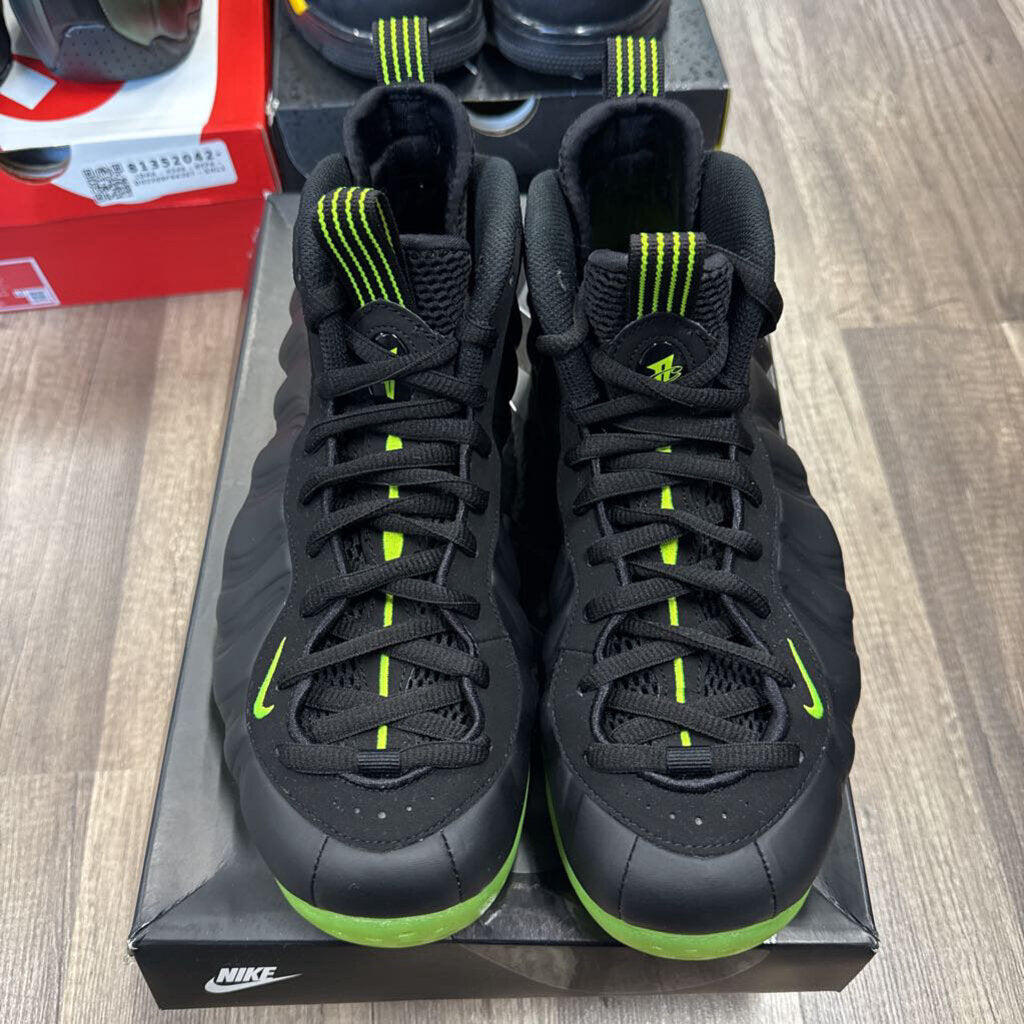 Nike foamposite volt