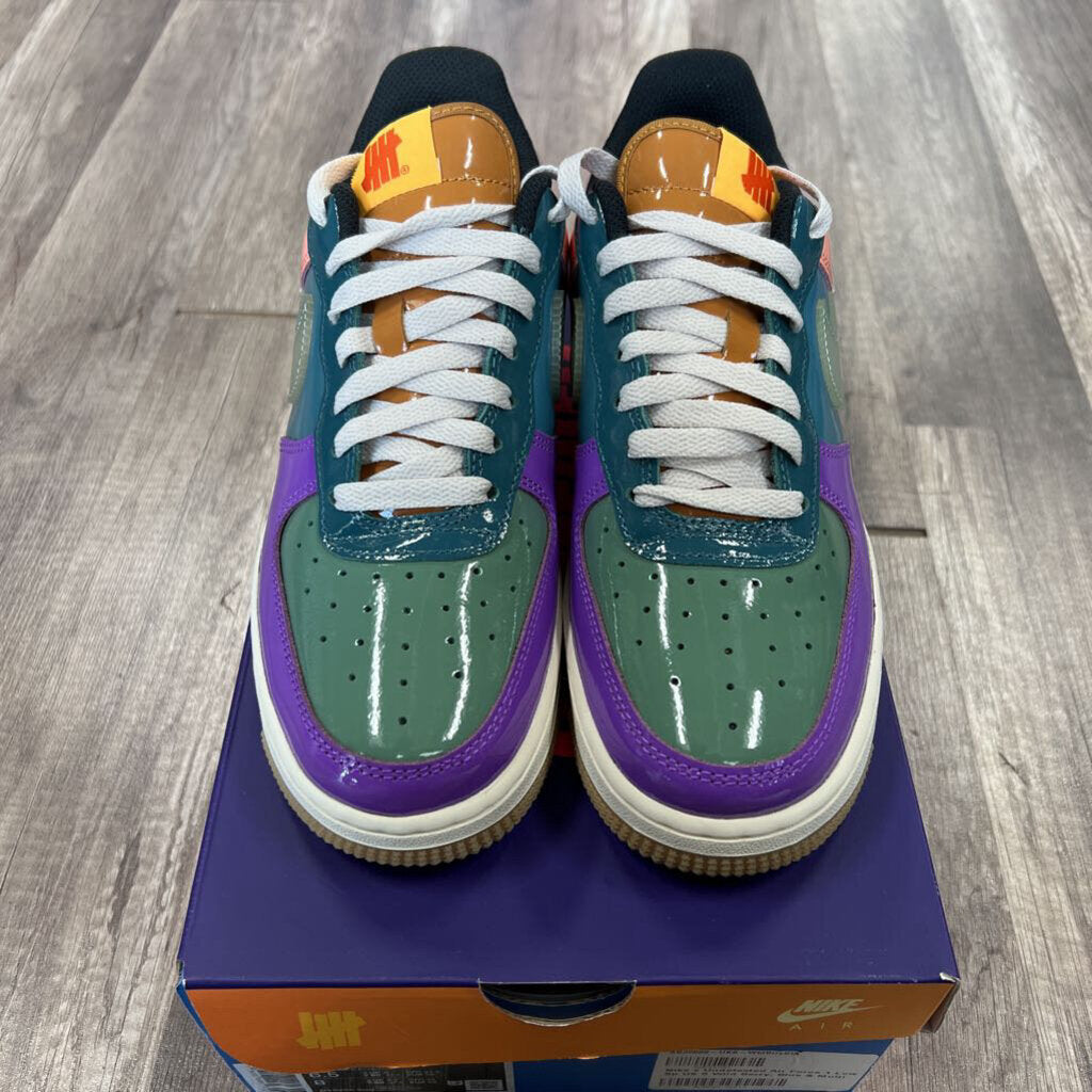 Nike undefeated wild berry