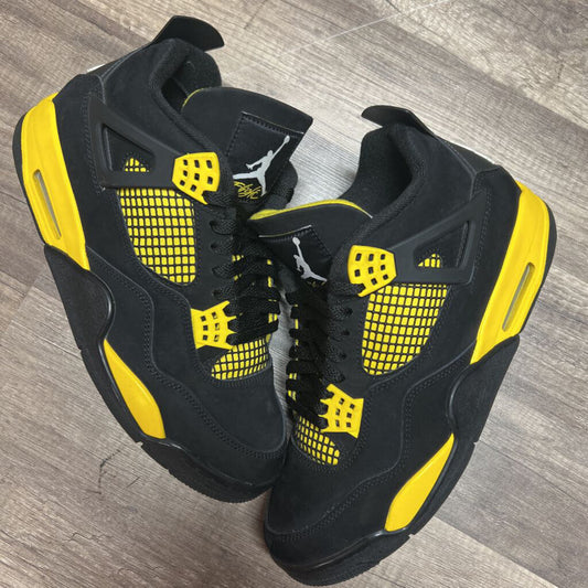Jordan 4 Thunder