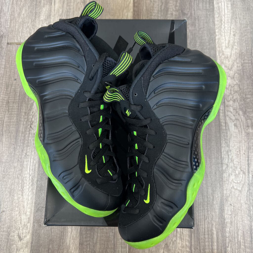 Nike foamposite volt
