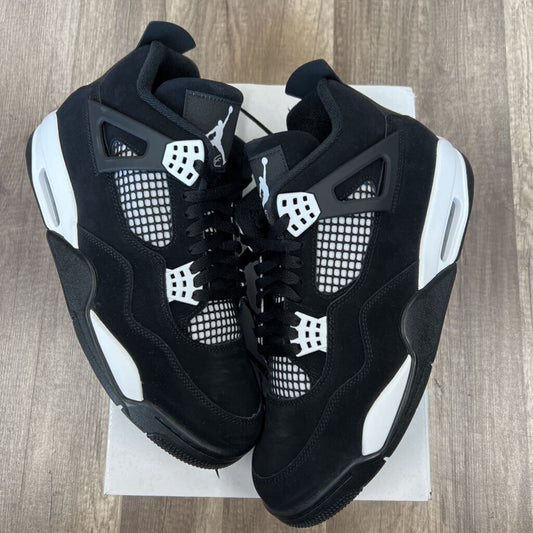 Jordan 4 white thunder