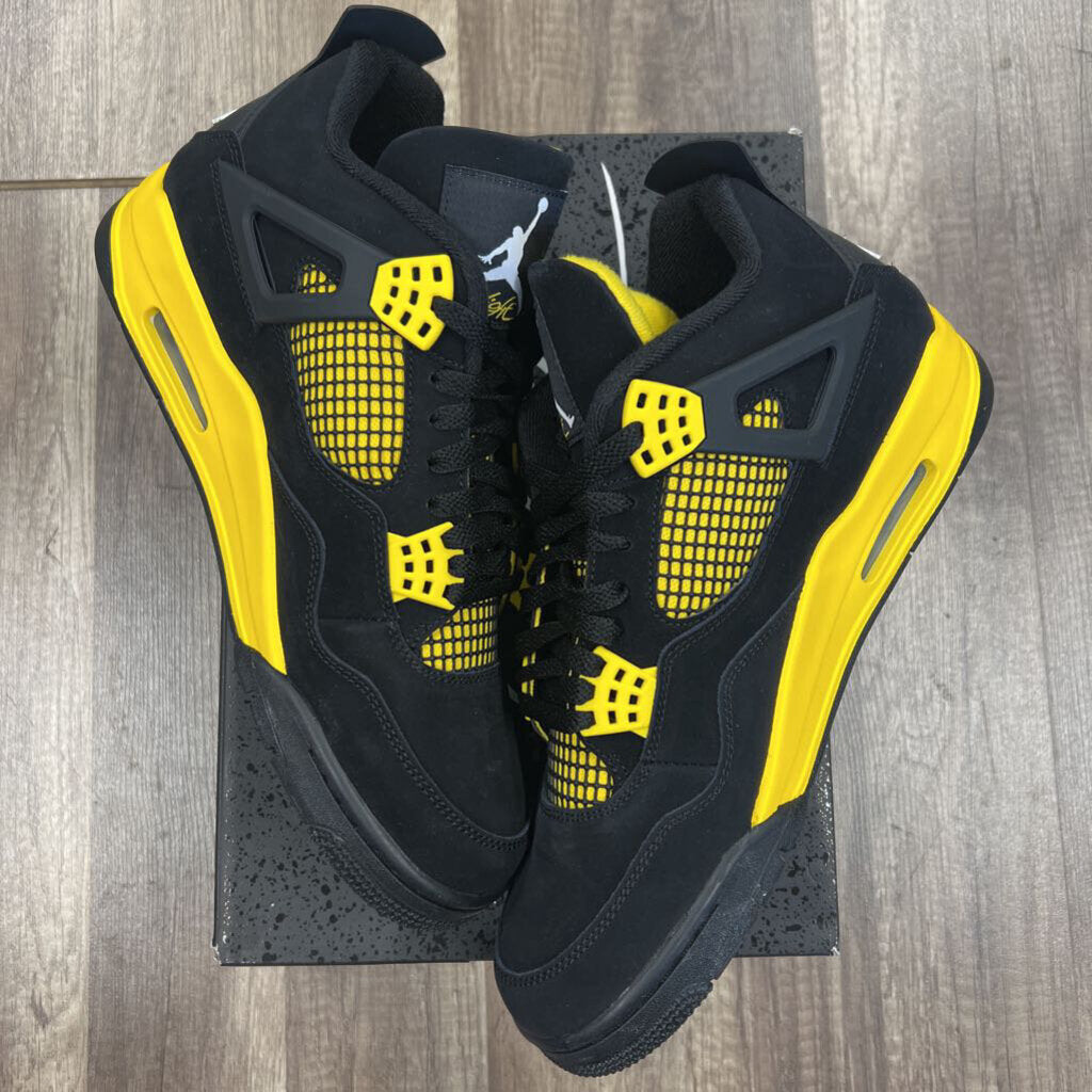 Jordan 4 thunder