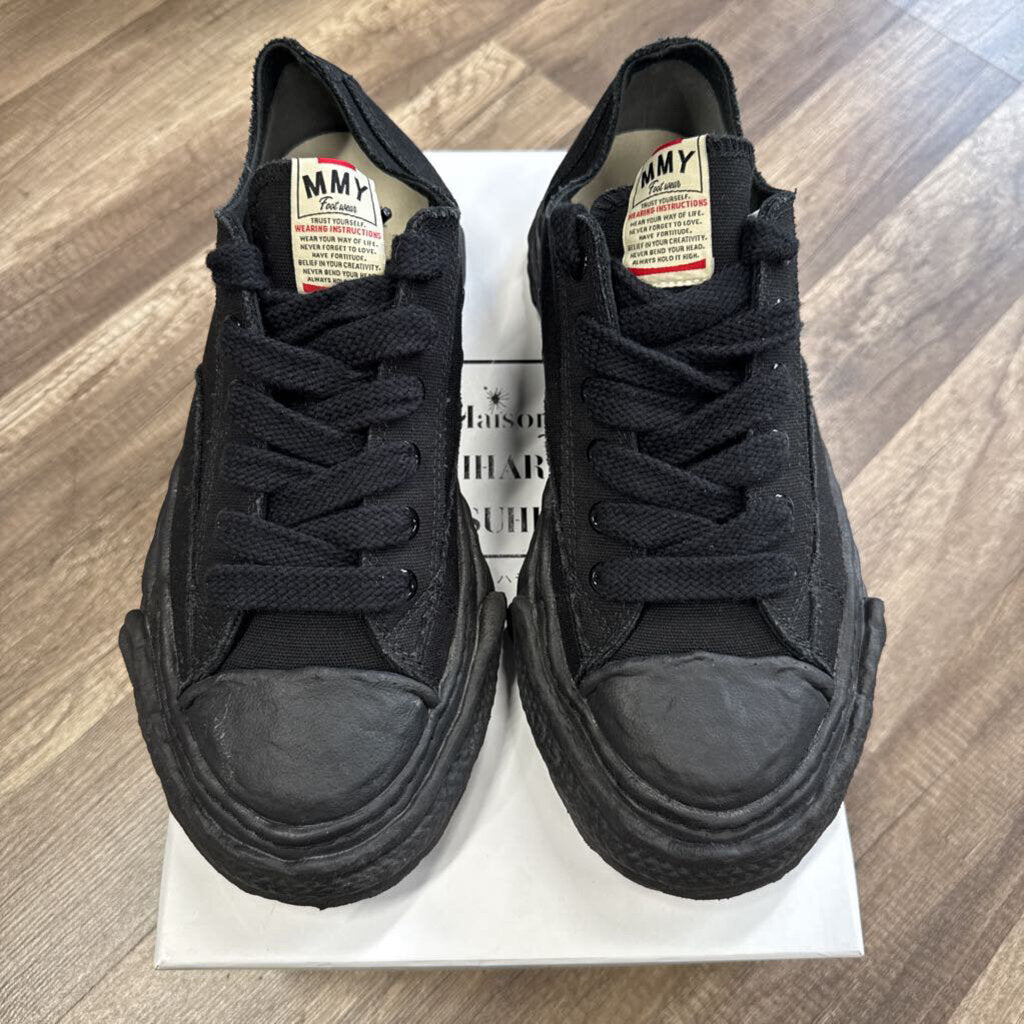 MMY Maison Mihara Triple Black