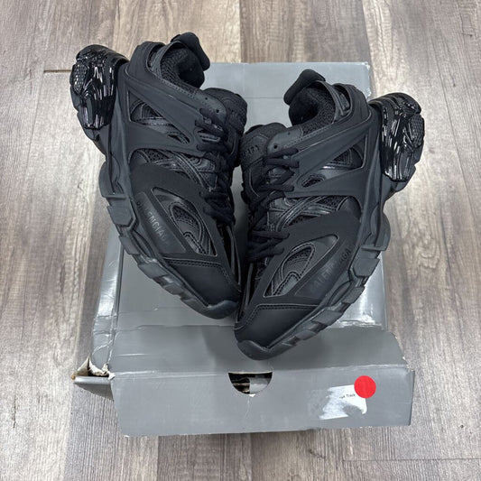 Balenciaga track black