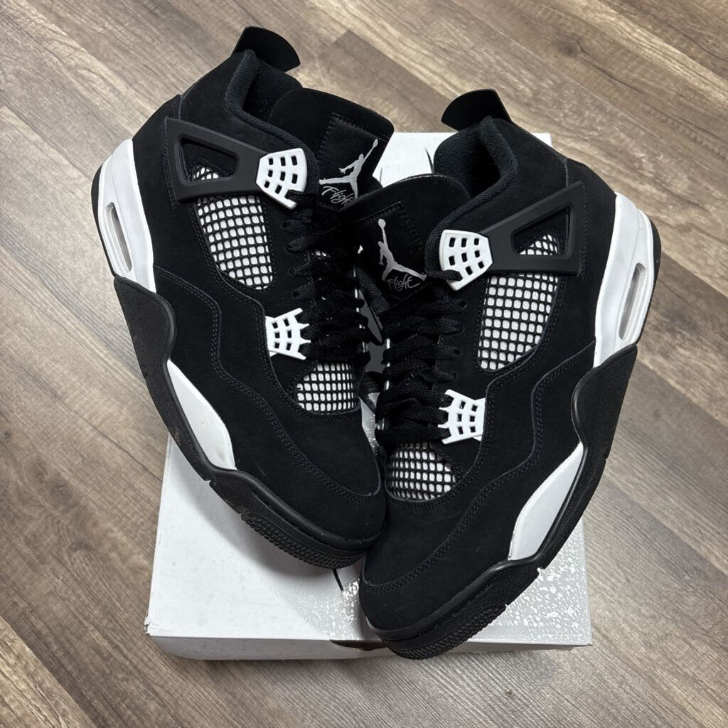 Jordan 4 White Thunder
