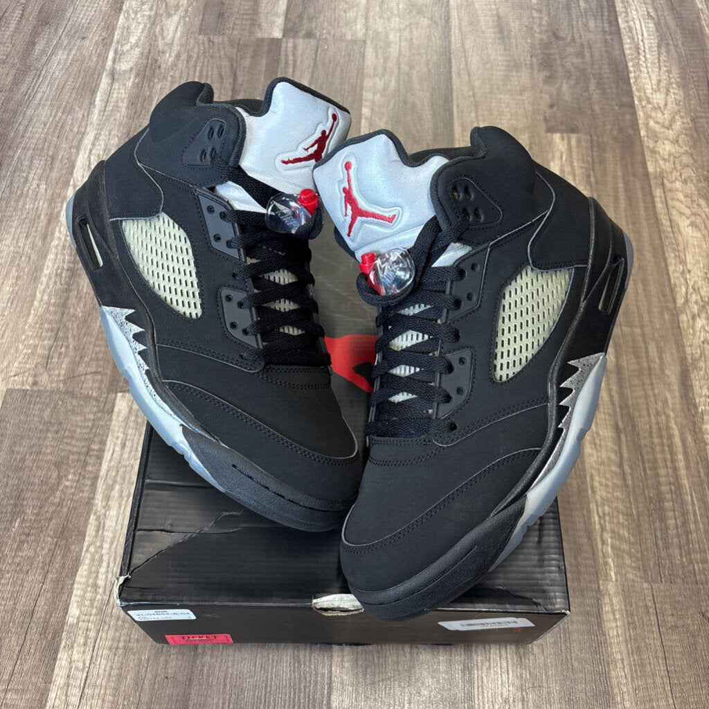 Jordan 5 Metallic (2016)