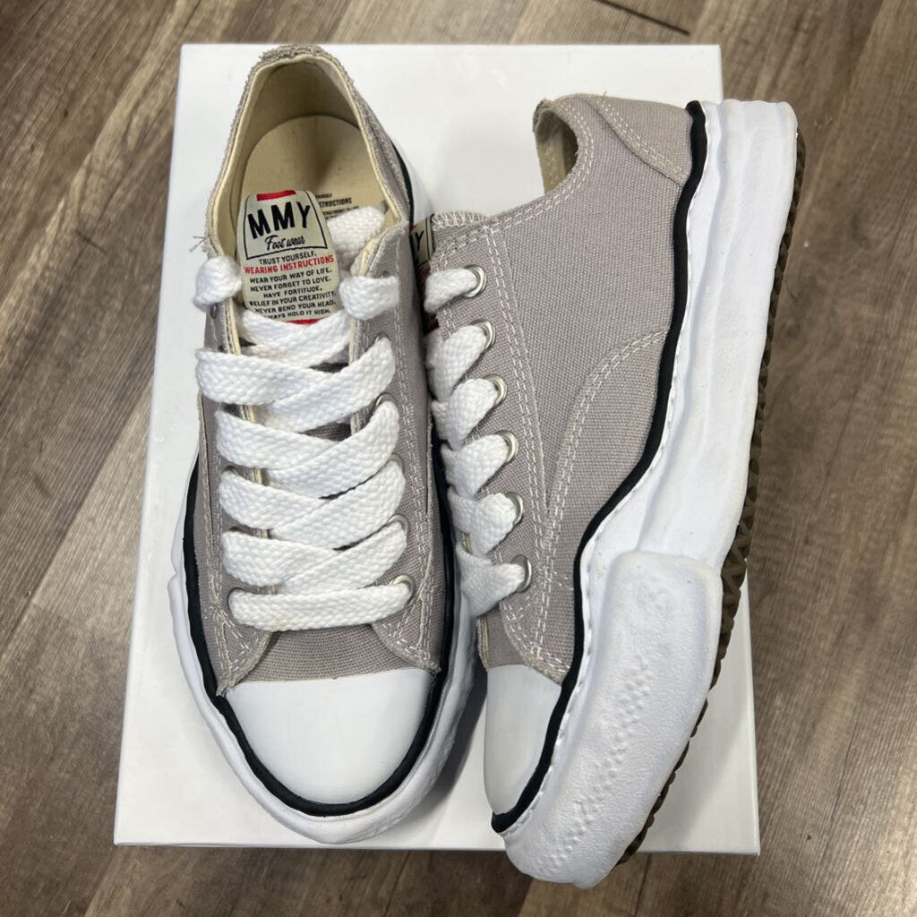 MMY Maison Mihara Grey