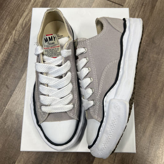 MMY Maison Mihara Grey