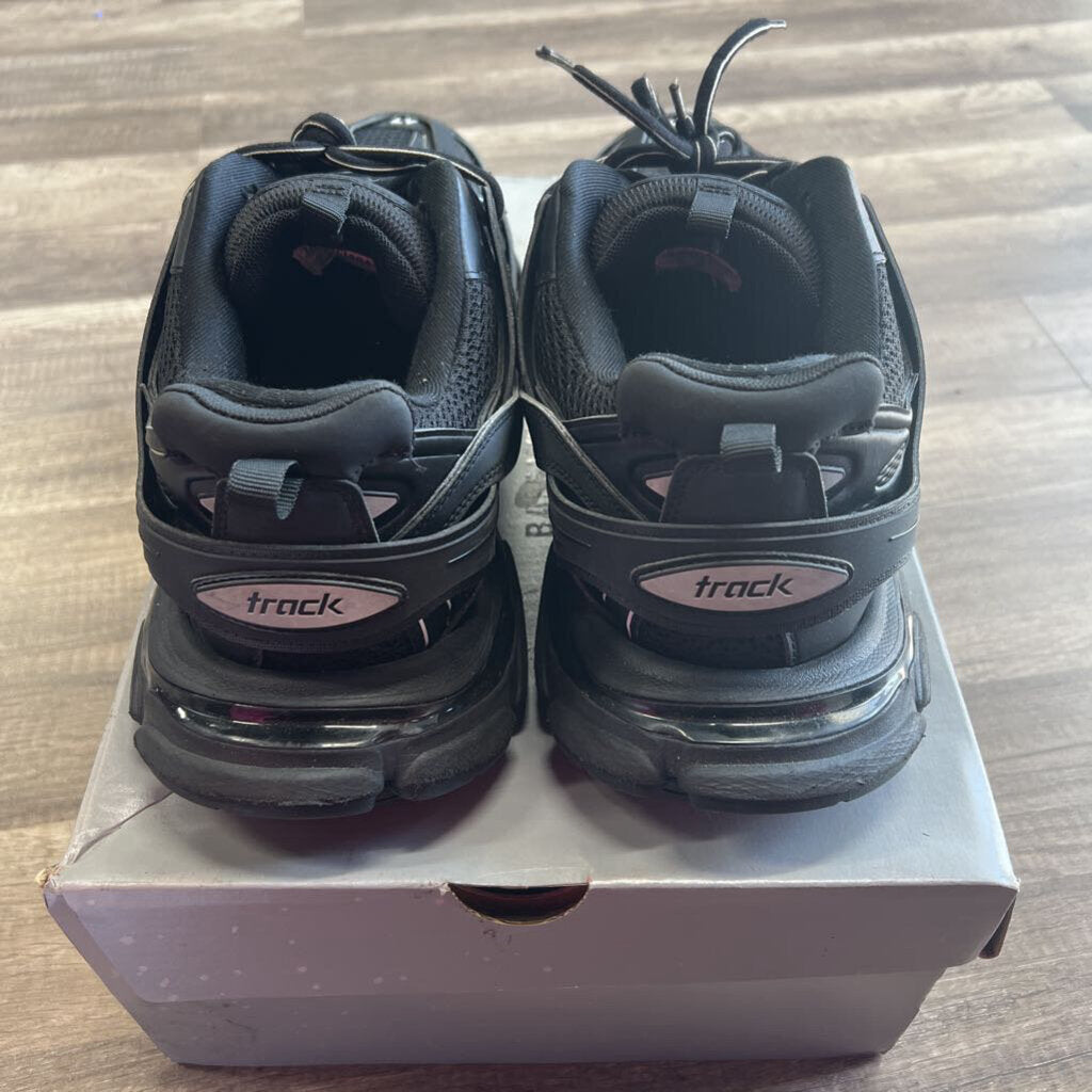Balenciaga track black