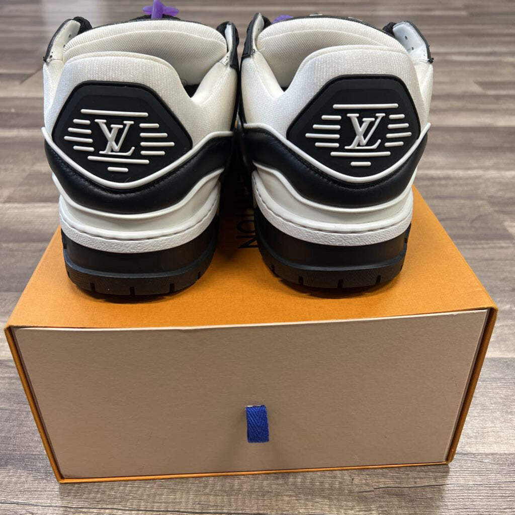 LV Louis Vuitton maxi white black