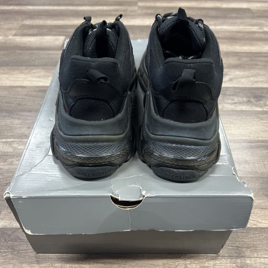 Balenciaga Triple S Black