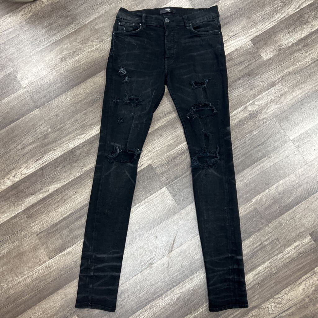 Amiri Jean Black Distressed