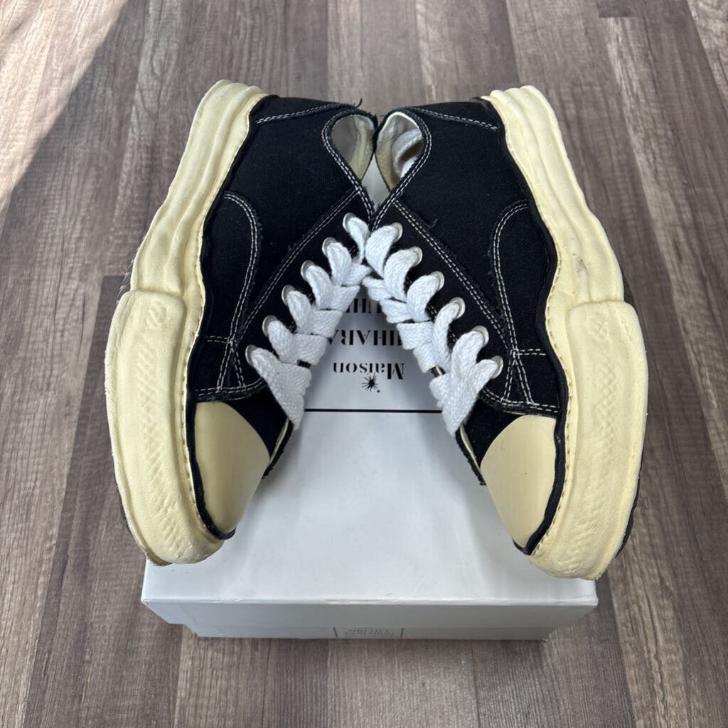 MMY Maison Mihara black white (no box)