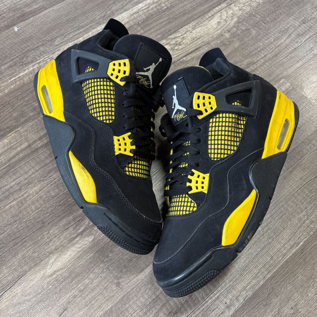 Jordan 4 Thunder