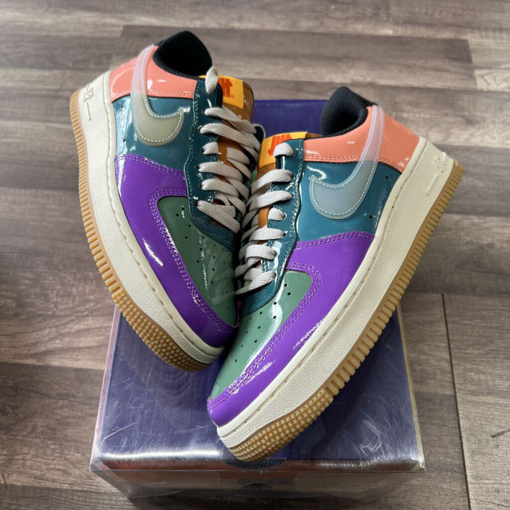 Air Force 1 undefeated pink